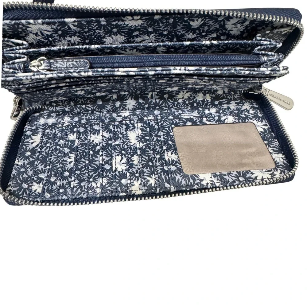 Michael Kors‎ Jet Set Travel Wallet Womens OS Navy Blue  Floral Wristlet